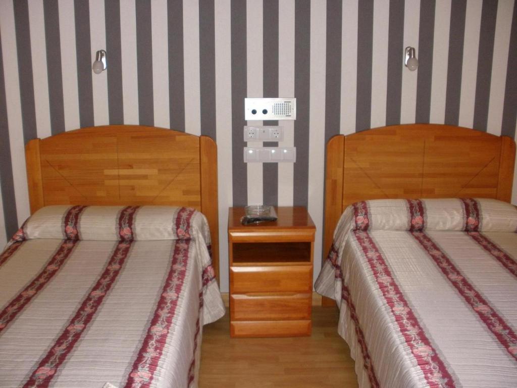 Hostal Virgen Del Villar Laguna de Duero Camera foto