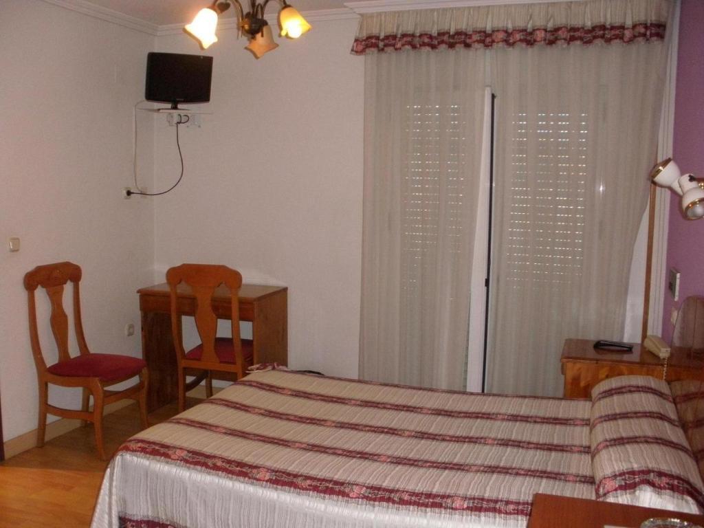 Hostal Virgen Del Villar Laguna de Duero Camera foto