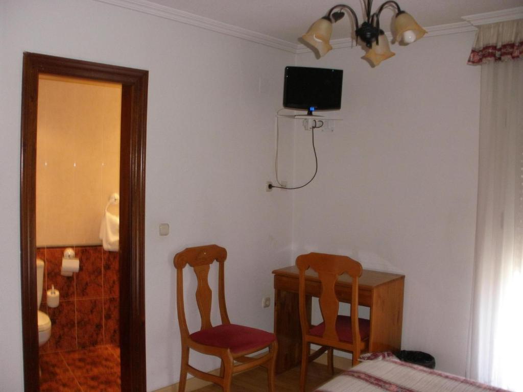 Hostal Virgen Del Villar Laguna de Duero Camera foto