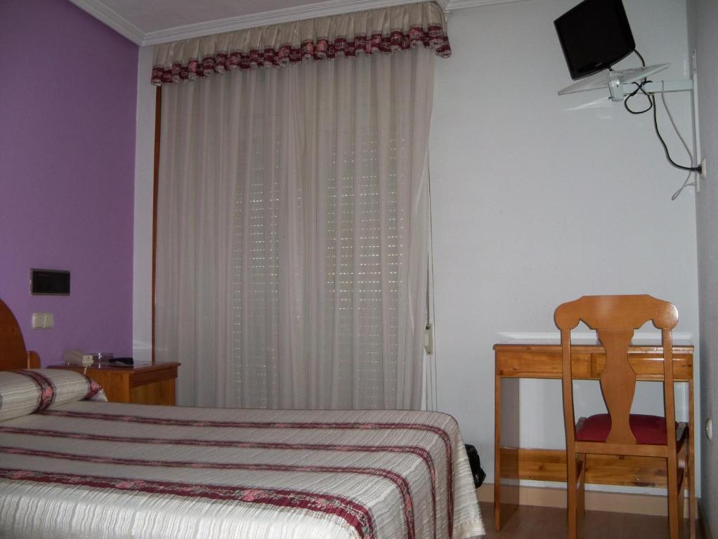 Hostal Virgen Del Villar Laguna de Duero Camera foto